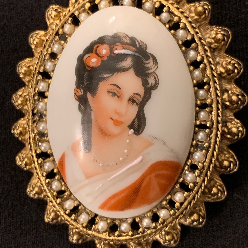 Limoge brooch/ necklace